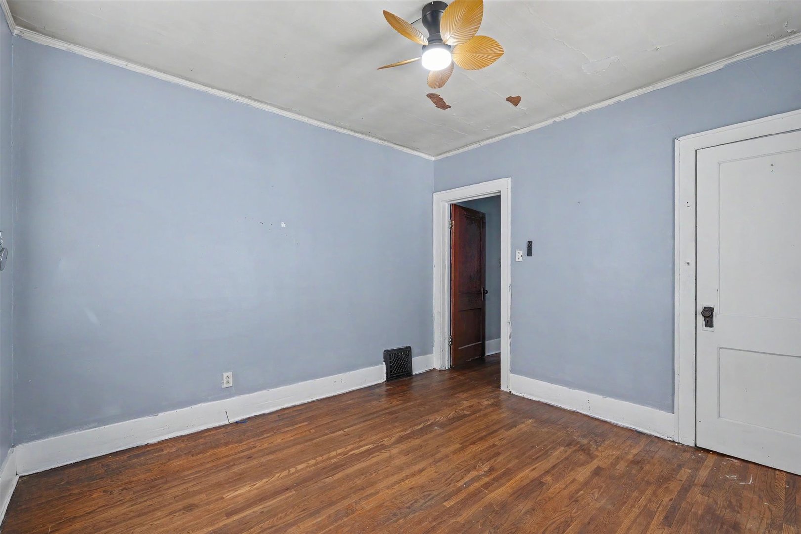 33 Delaware Avenue Property Photo 15