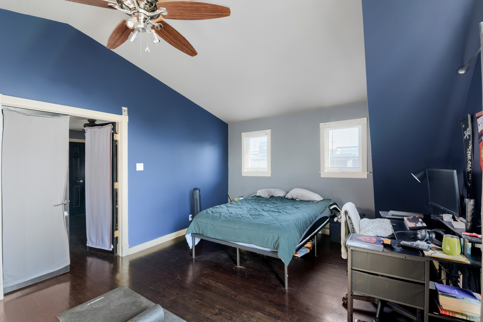 3405 N Seminary Avenue Property Photo 5