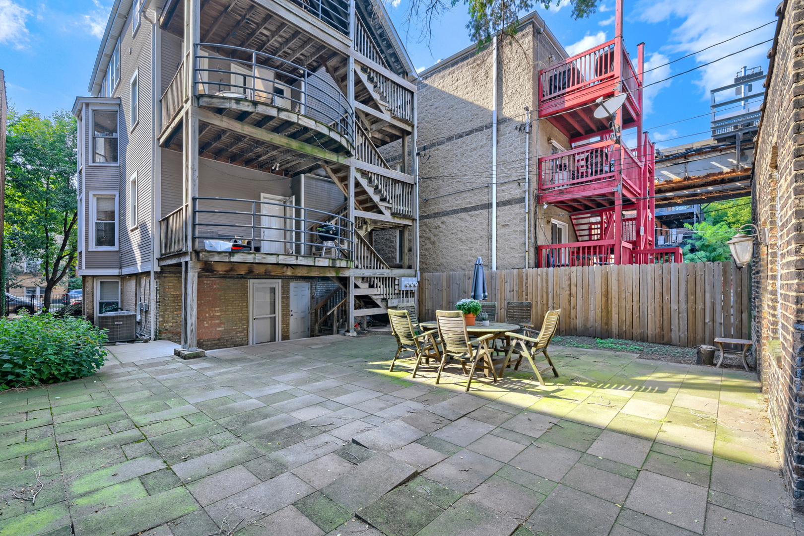 3405 N Seminary Avenue Property Photo 24