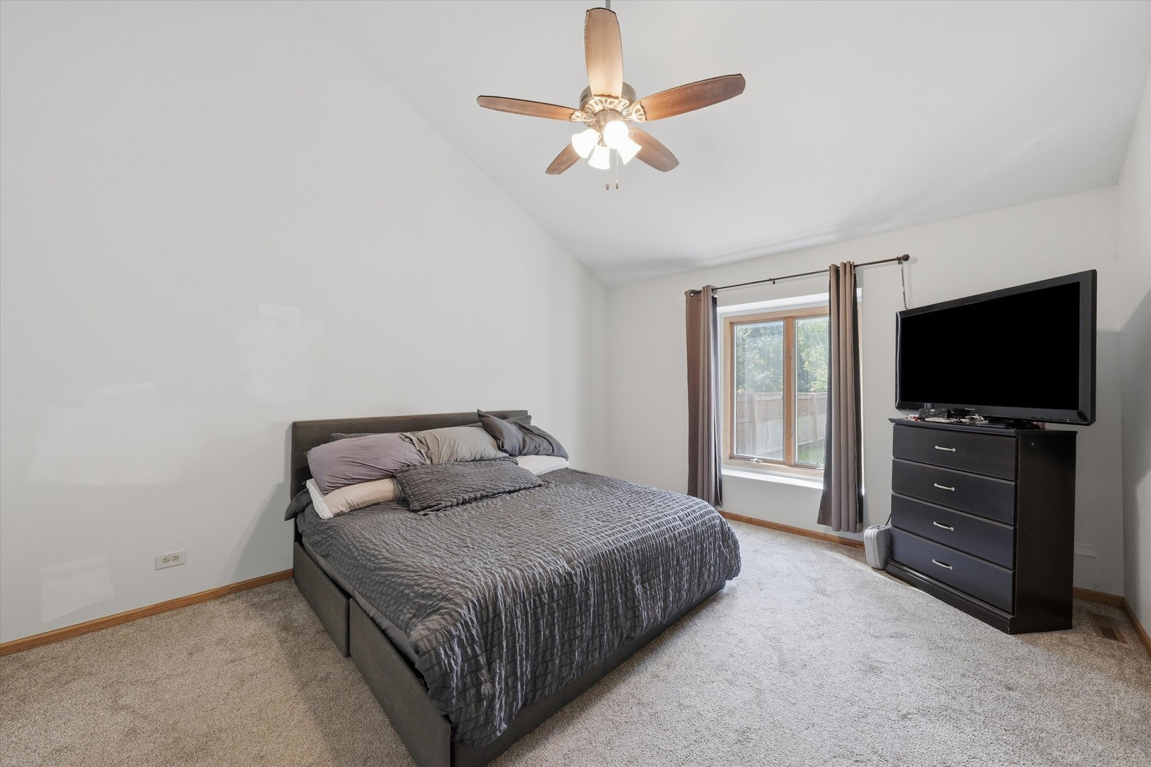 304 Grande Drive B Property Photo 15