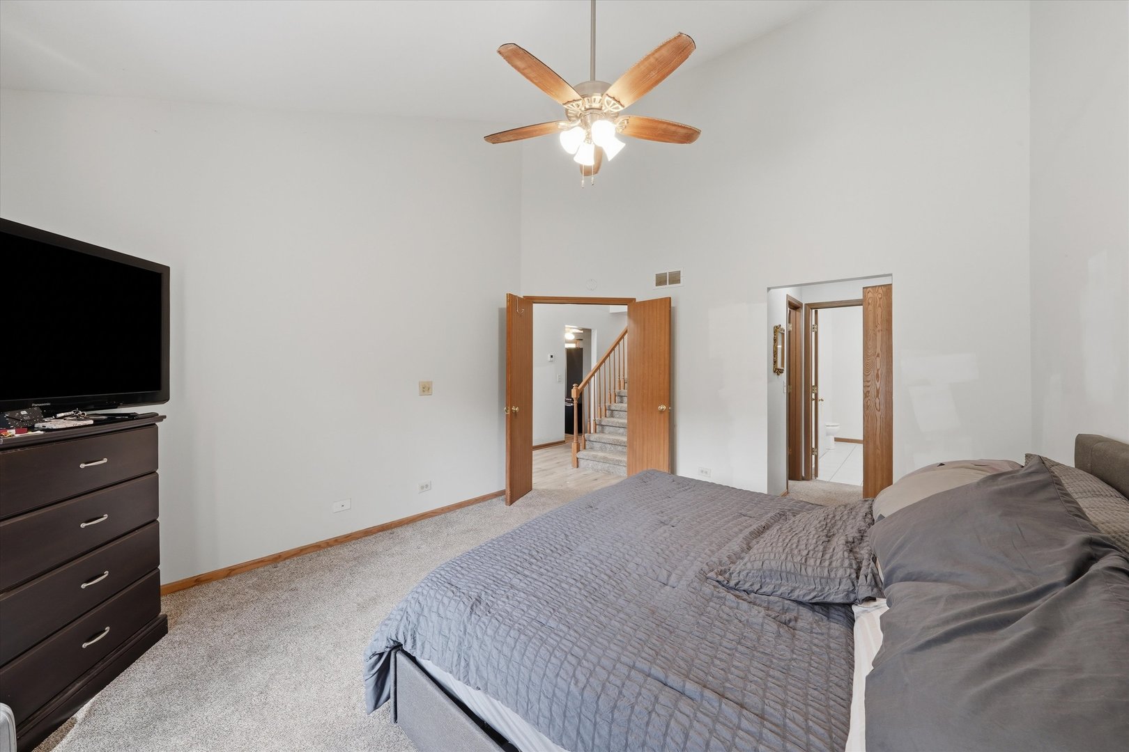 304 Grande Drive B Property Photo 16
