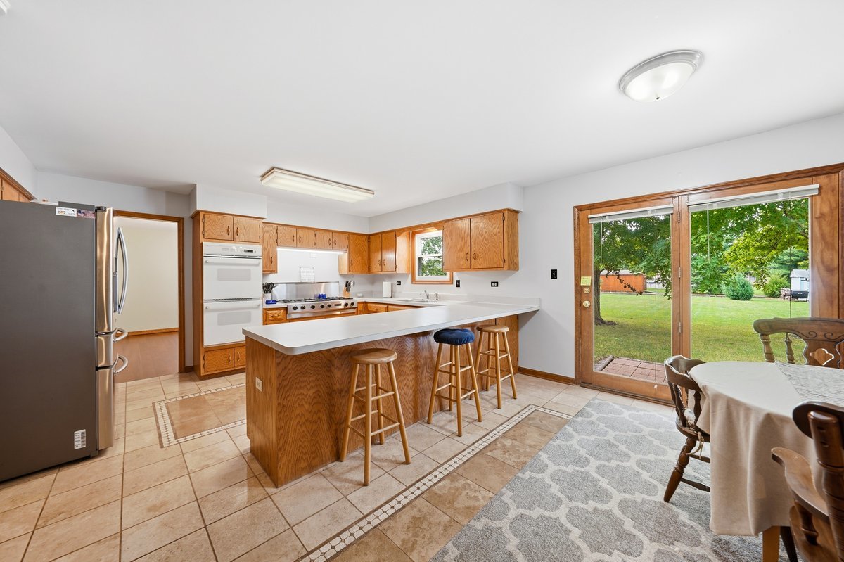 16020 S Howard Street Property Photo 9