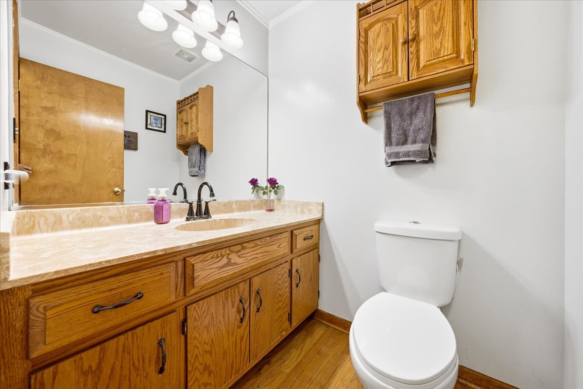 16020 S Howard Street Property Photo 14