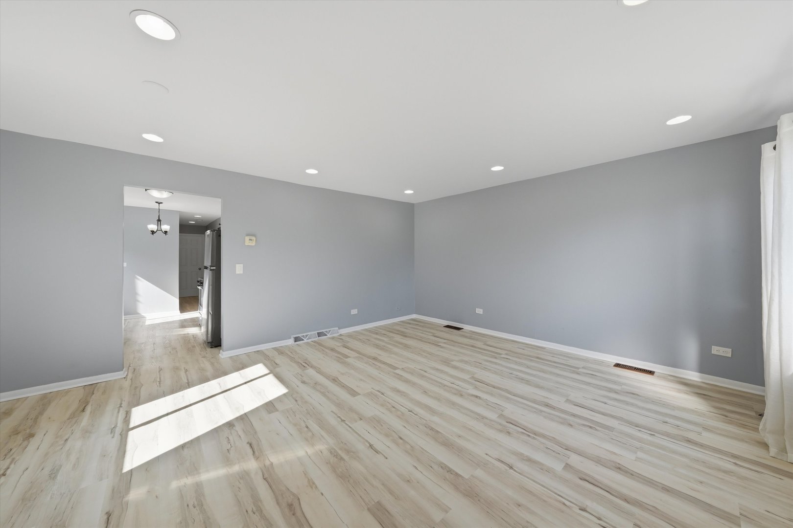 1148 W 115th Street Property Photo 4