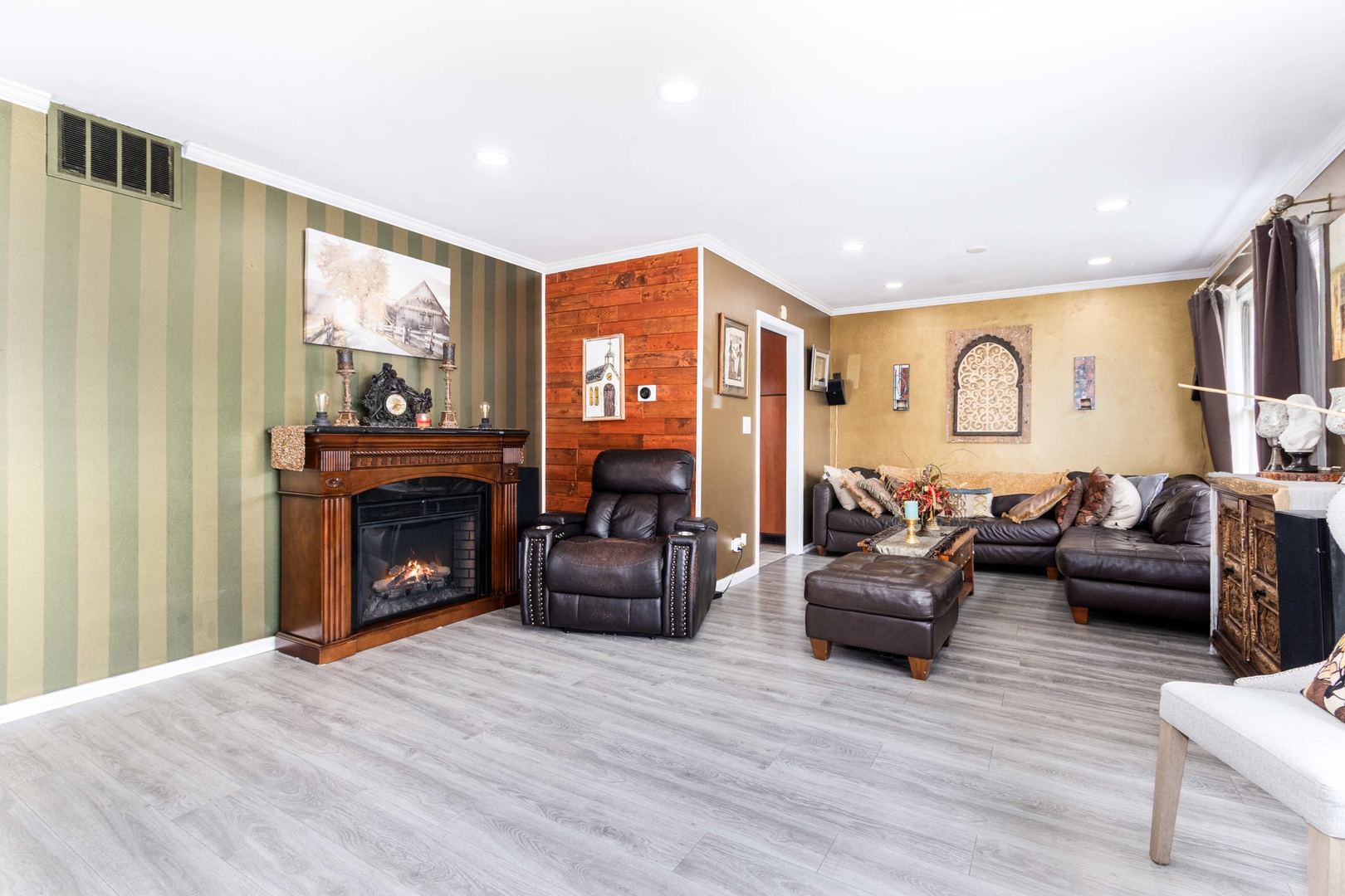 148 Newport Drive Property Photo 12