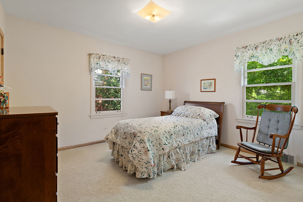 6733 N Navajo Avenue Property Photo 15