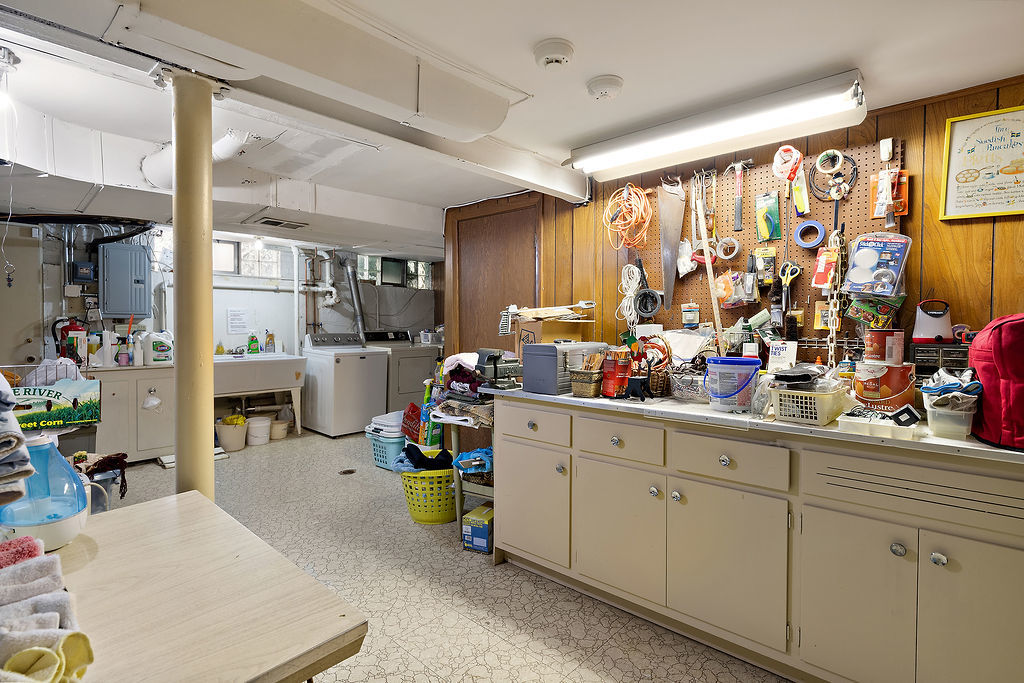 6733 N Navajo Avenue Property Photo 19