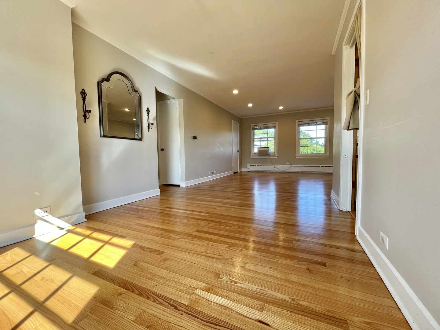 1406 Hinman Avenue 3n Property Photo 9