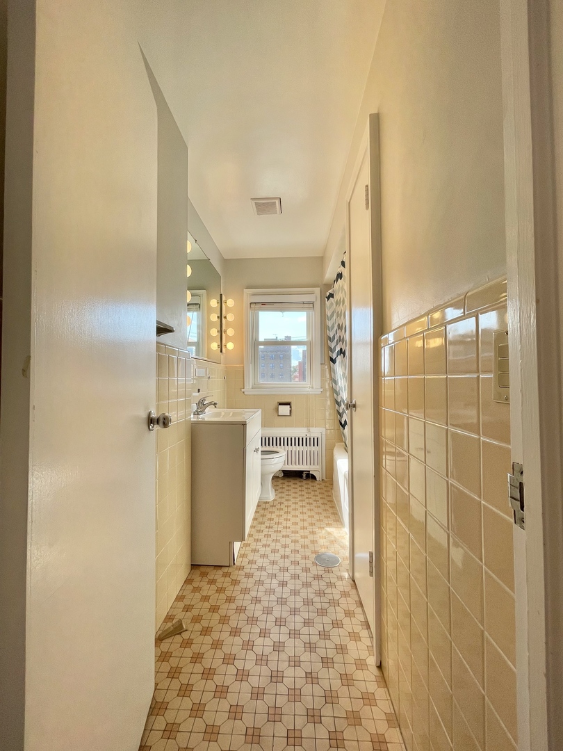 1406 Hinman Avenue 3n Property Photo 17