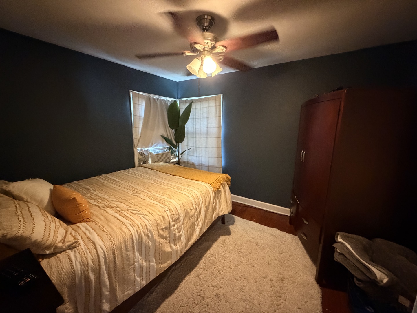 2010 46th Street Property Photo 7