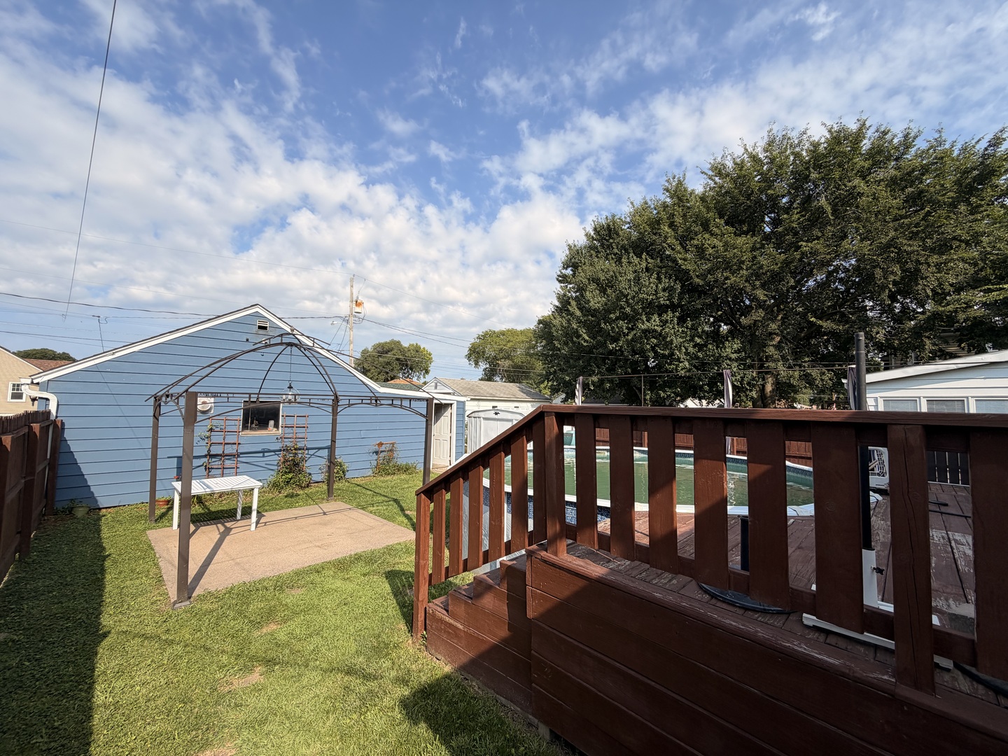 2010 46th Street Property Photo 11