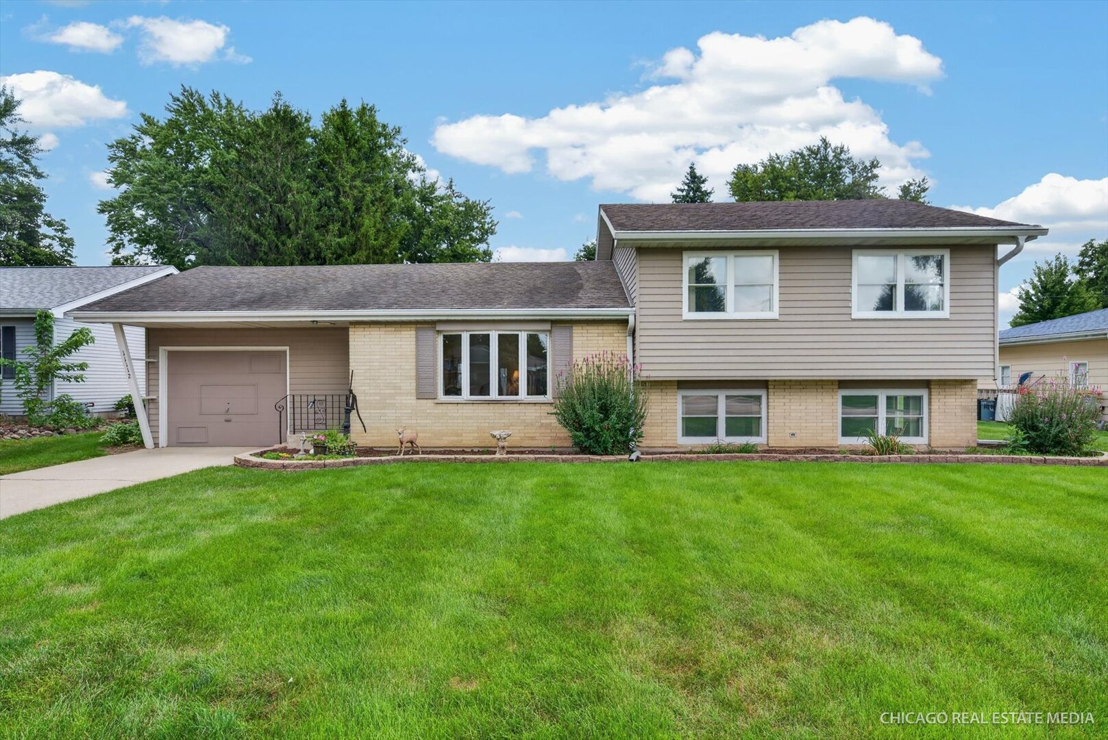 11112 Sunset Lane Property Photo 1