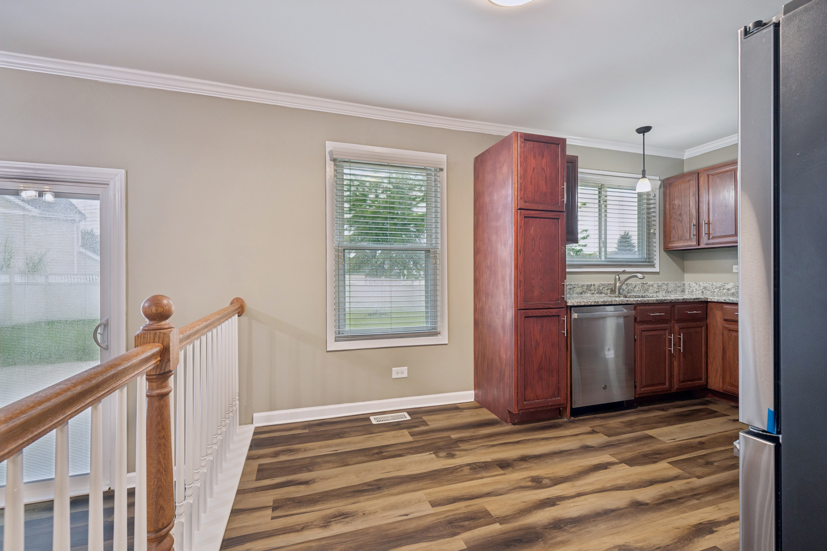 388 Woodhollow Lane Property Photo 7