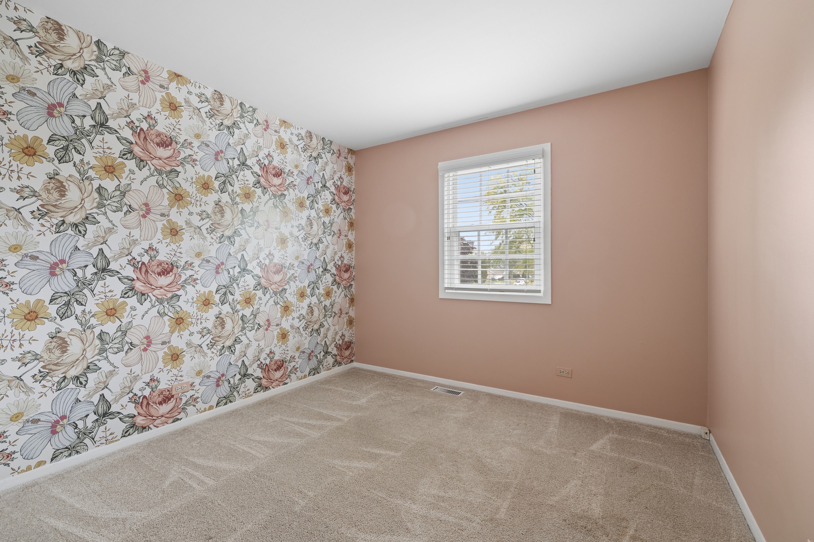 388 Woodhollow Lane Property Photo 15