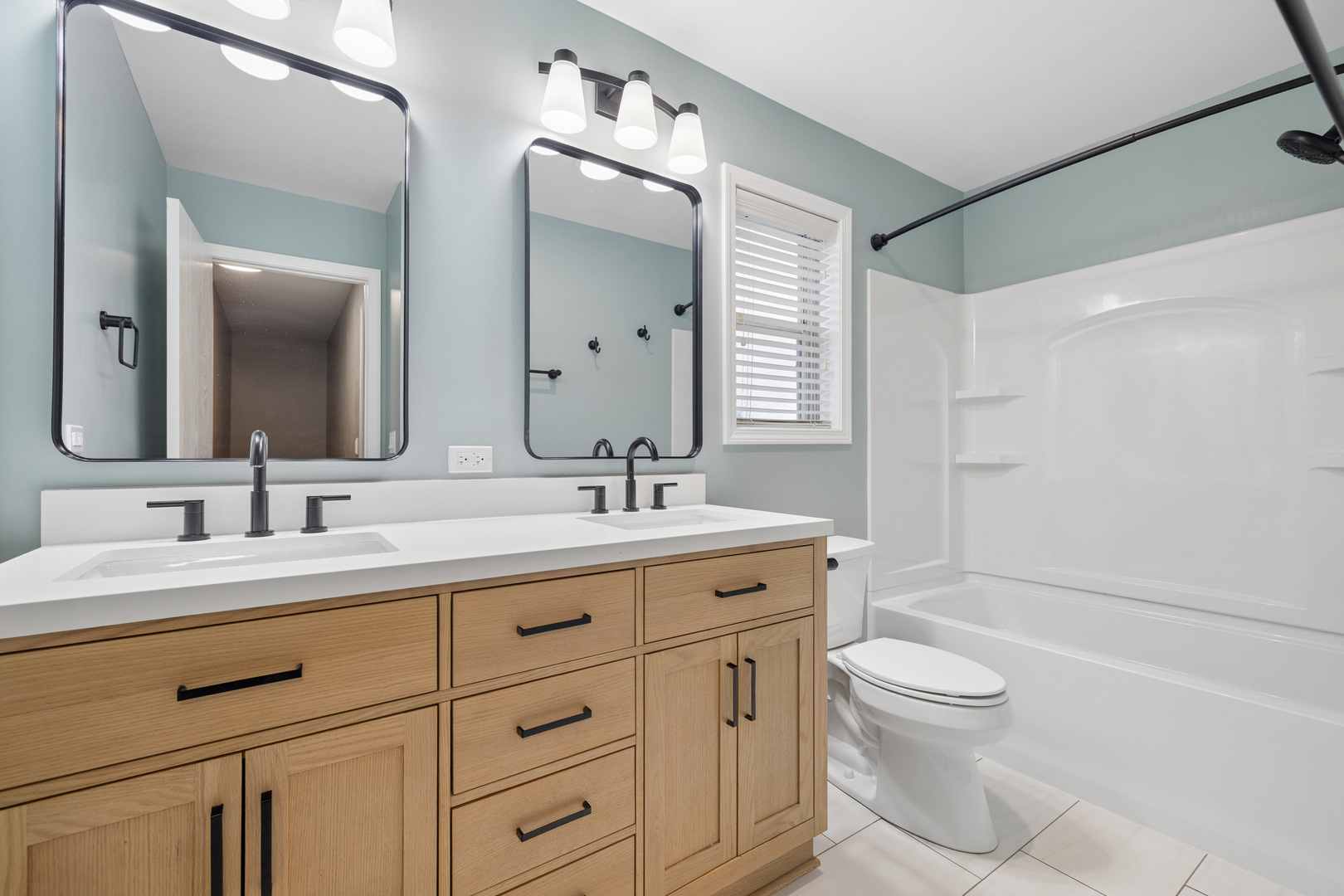 388 Woodhollow Lane Property Photo 17