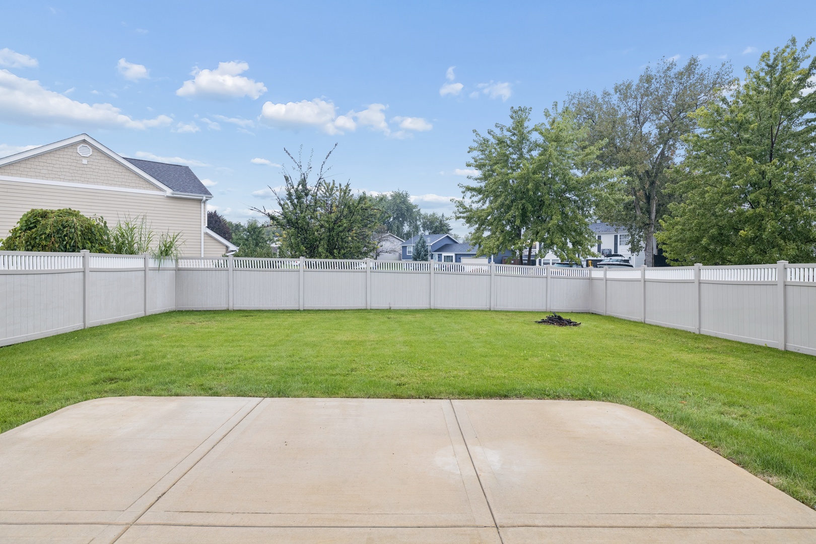 388 Woodhollow Lane Property Photo 19