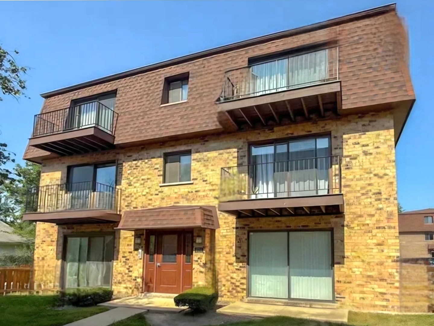 9709 Bianco Terrace E Property Photo 1
