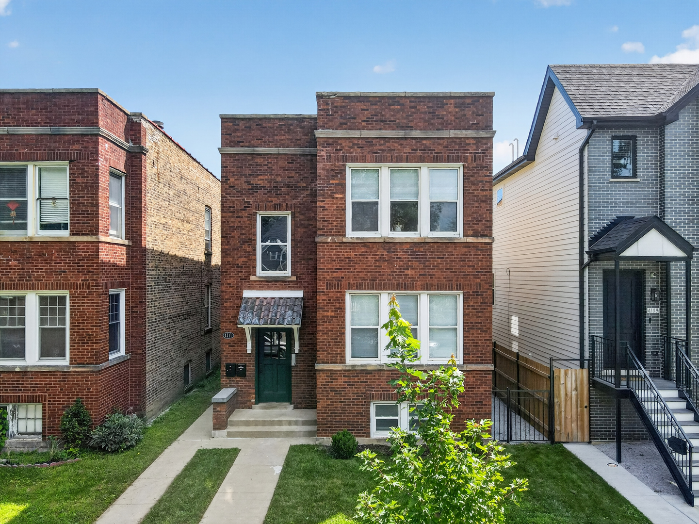 4111 N Francisco Avenue Property Photo 1