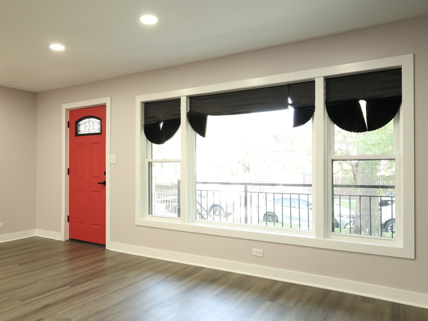 2115 W 68th Place Property Photo 5