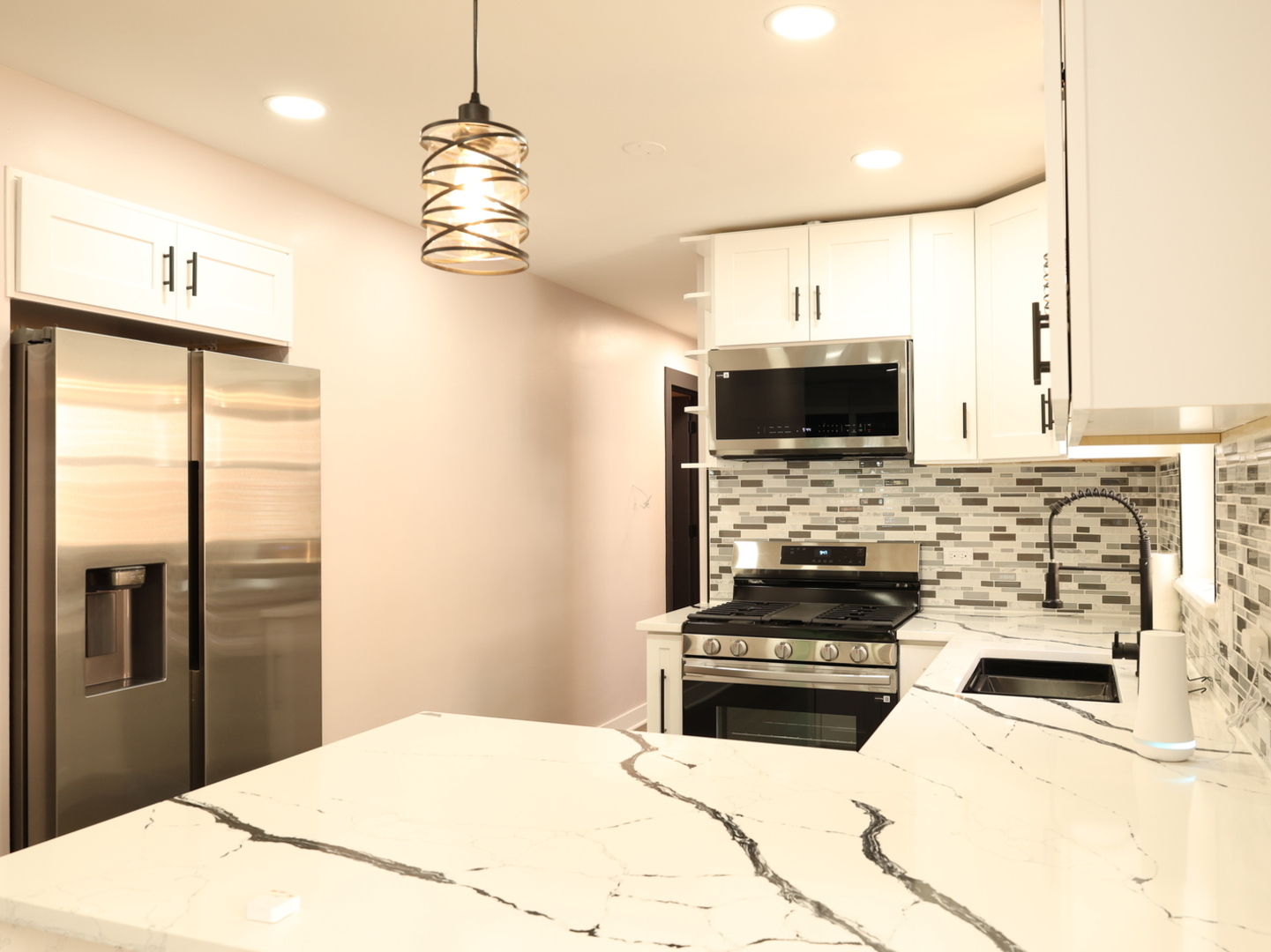 2115 W 68th Place Property Photo 8