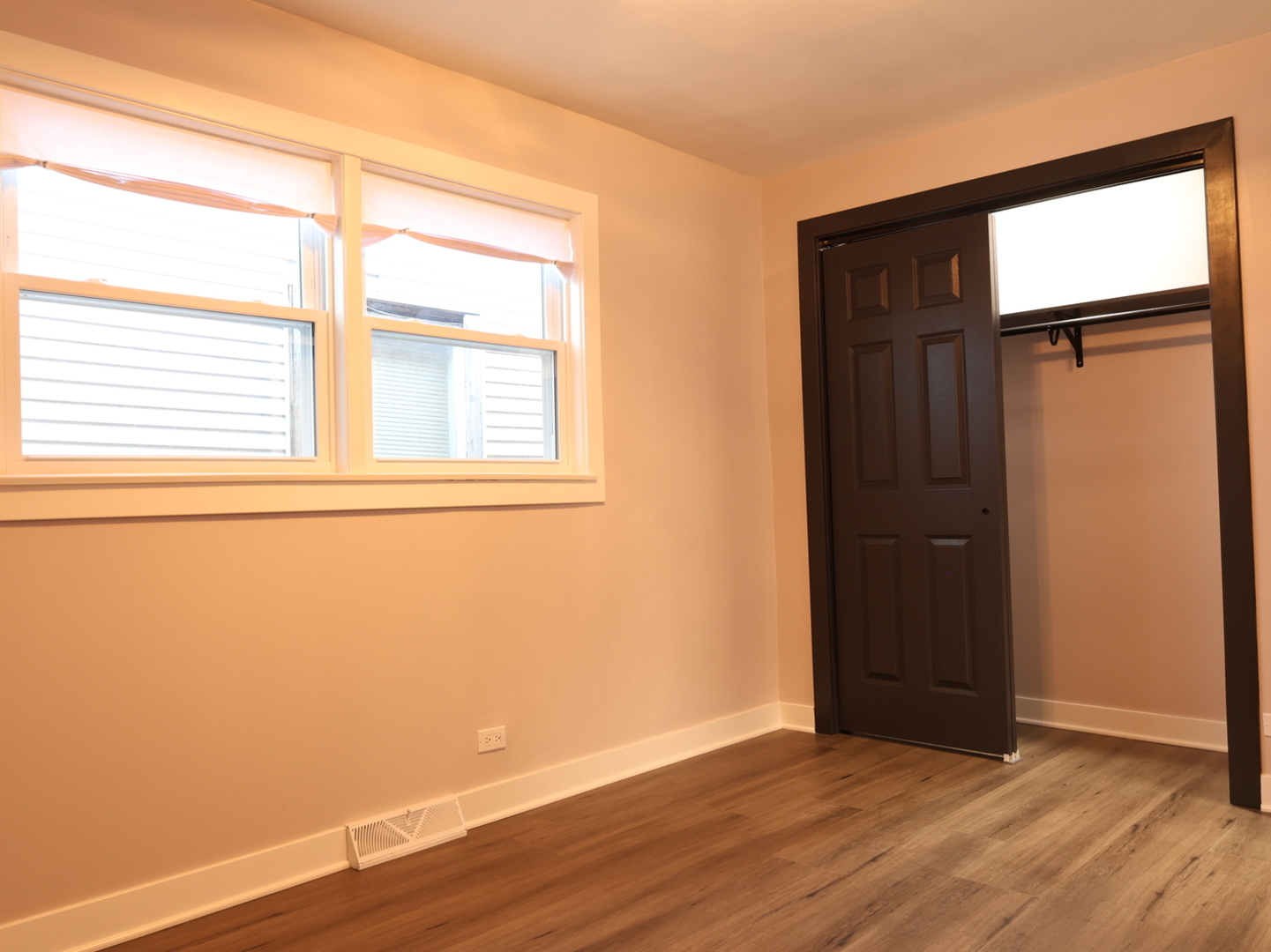 2115 W 68th Place Property Photo 14