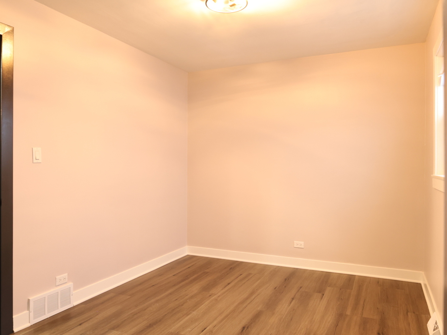 2115 W 68th Place Property Photo 15
