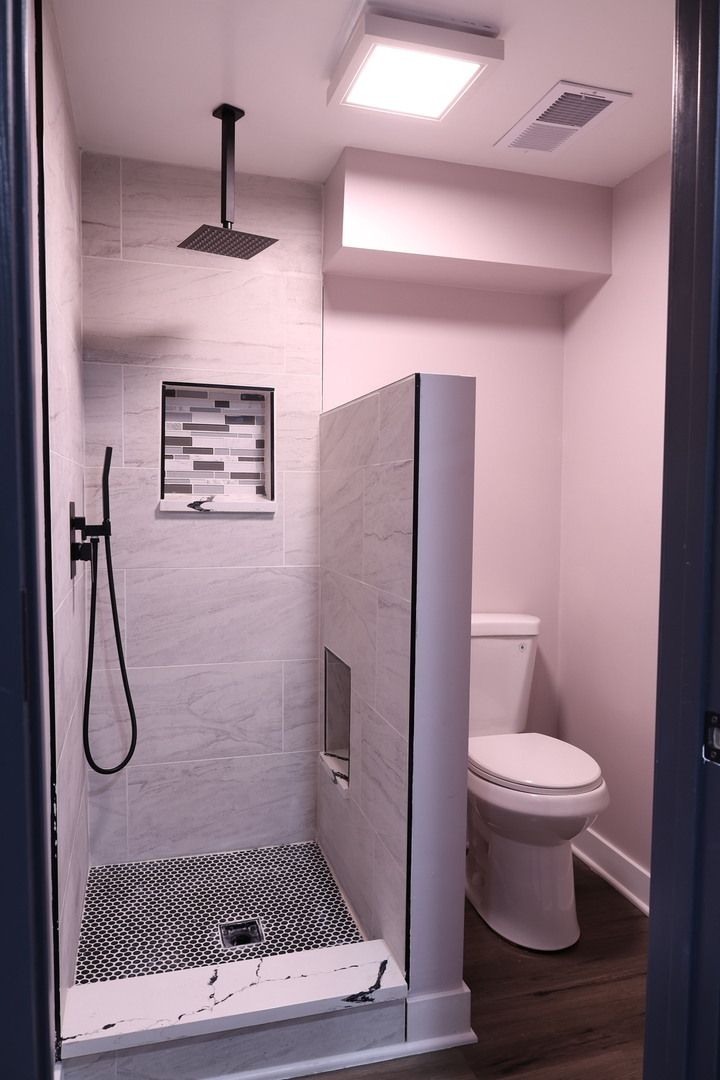 2115 W 68th Place Property Photo 29