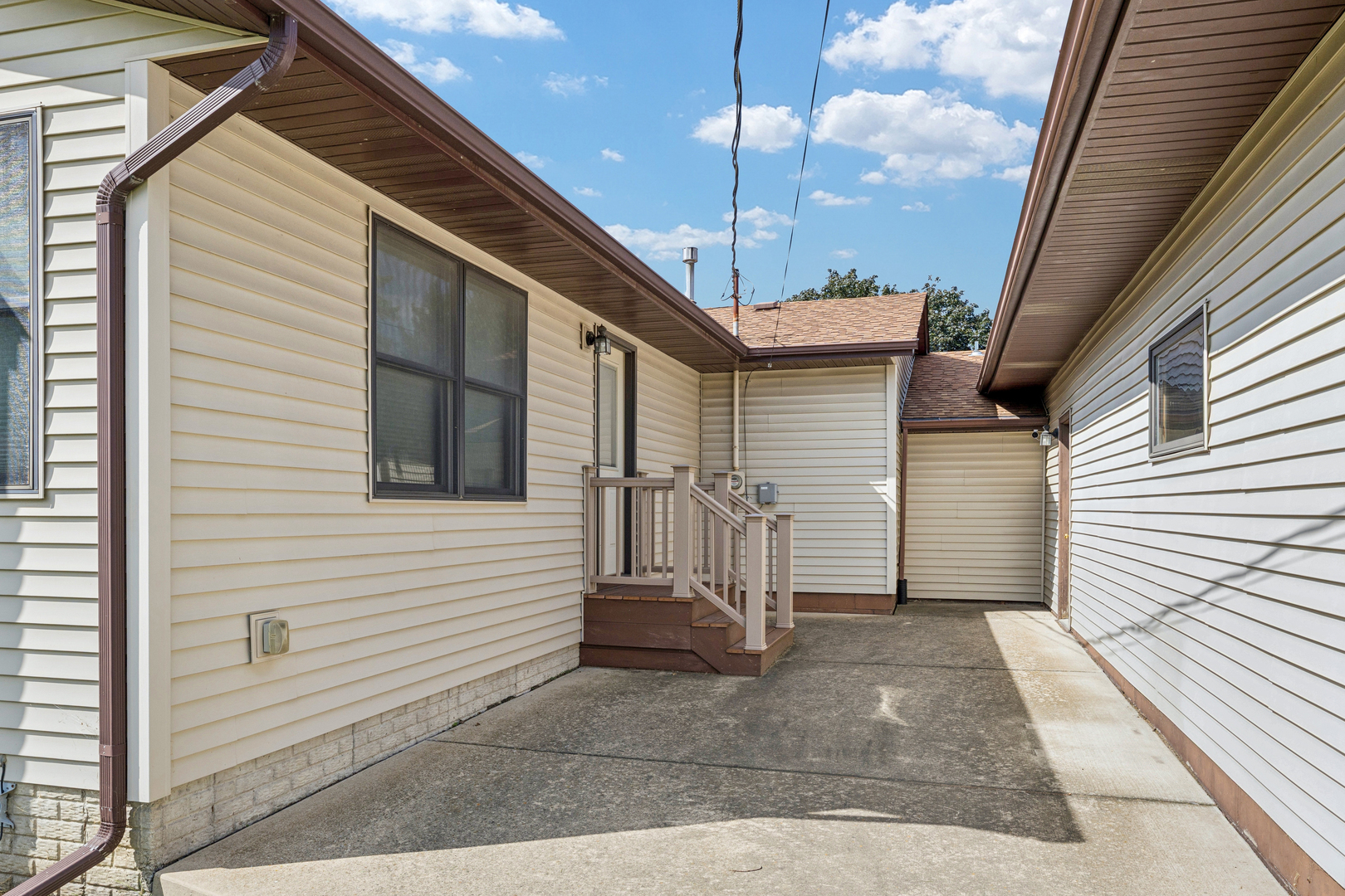 811 12th Street Property Photo 7