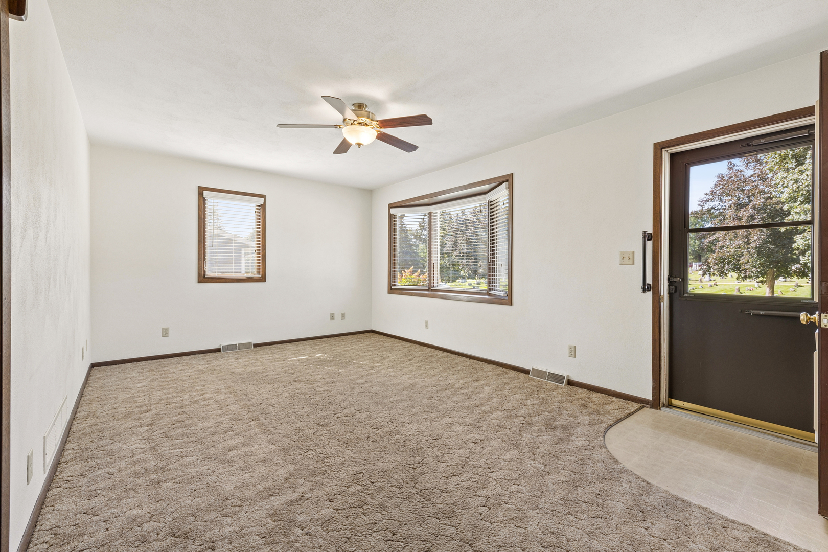 811 12th Street Property Photo 8