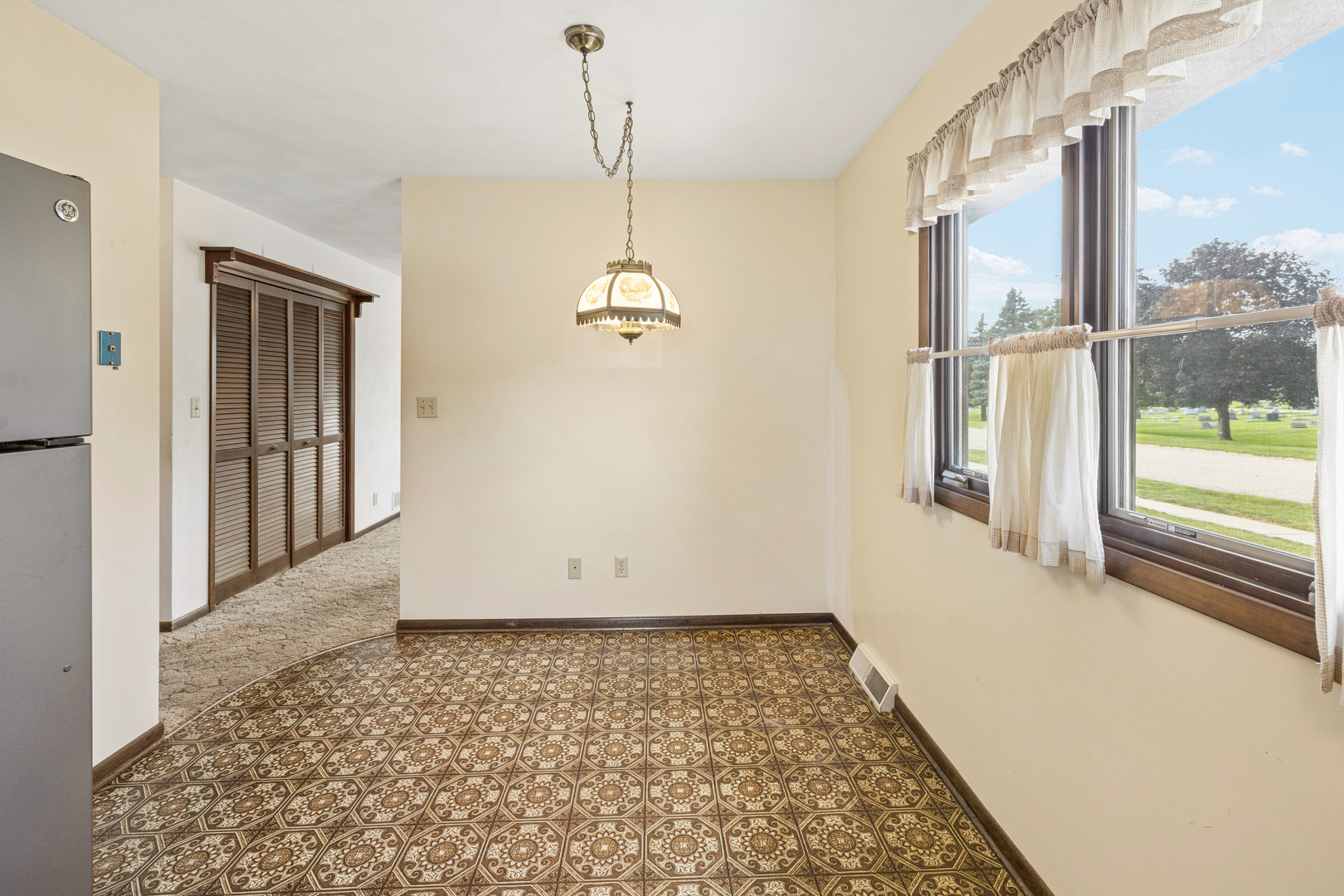 811 12th Street Property Photo 11