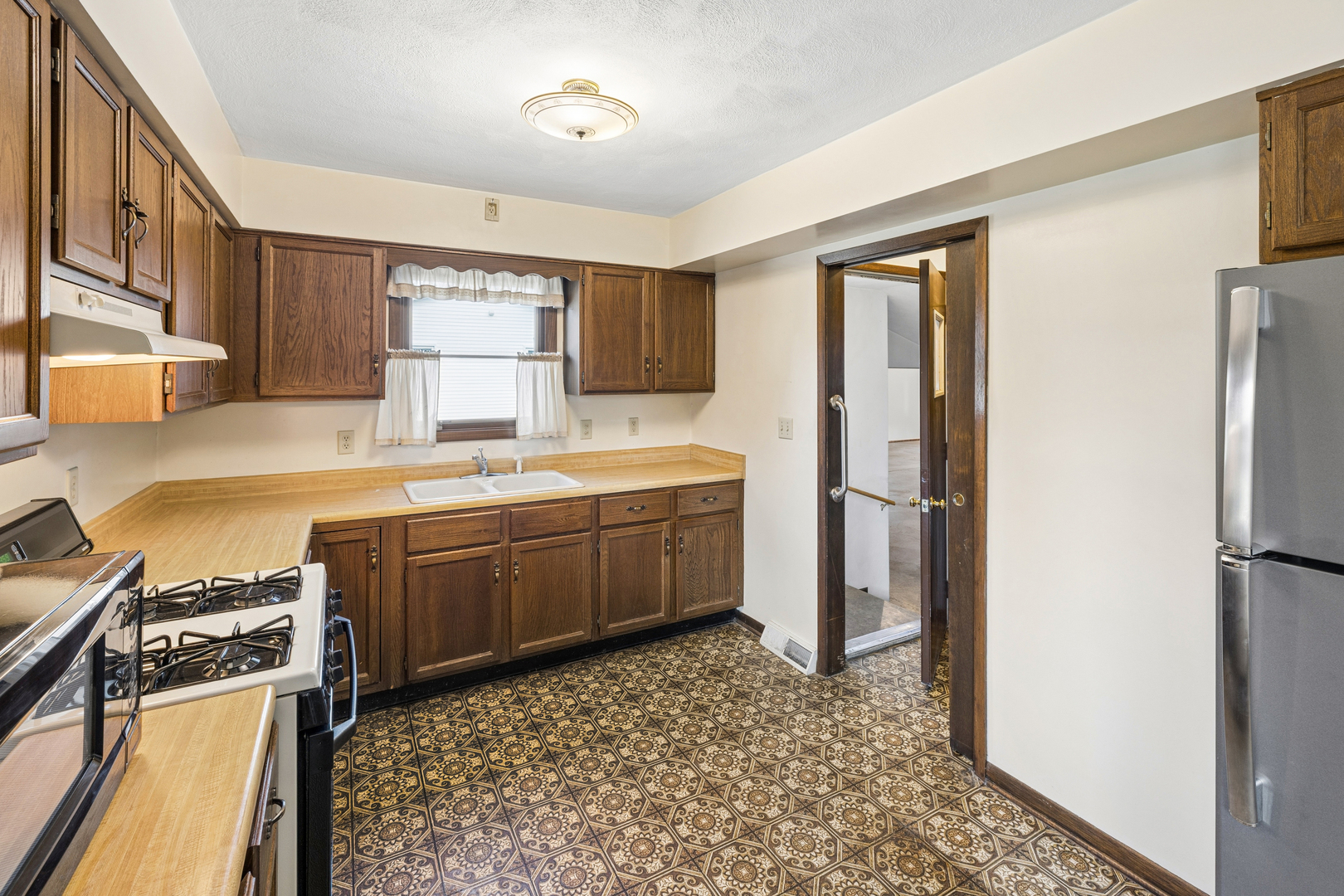 811 12th Street Property Photo 13