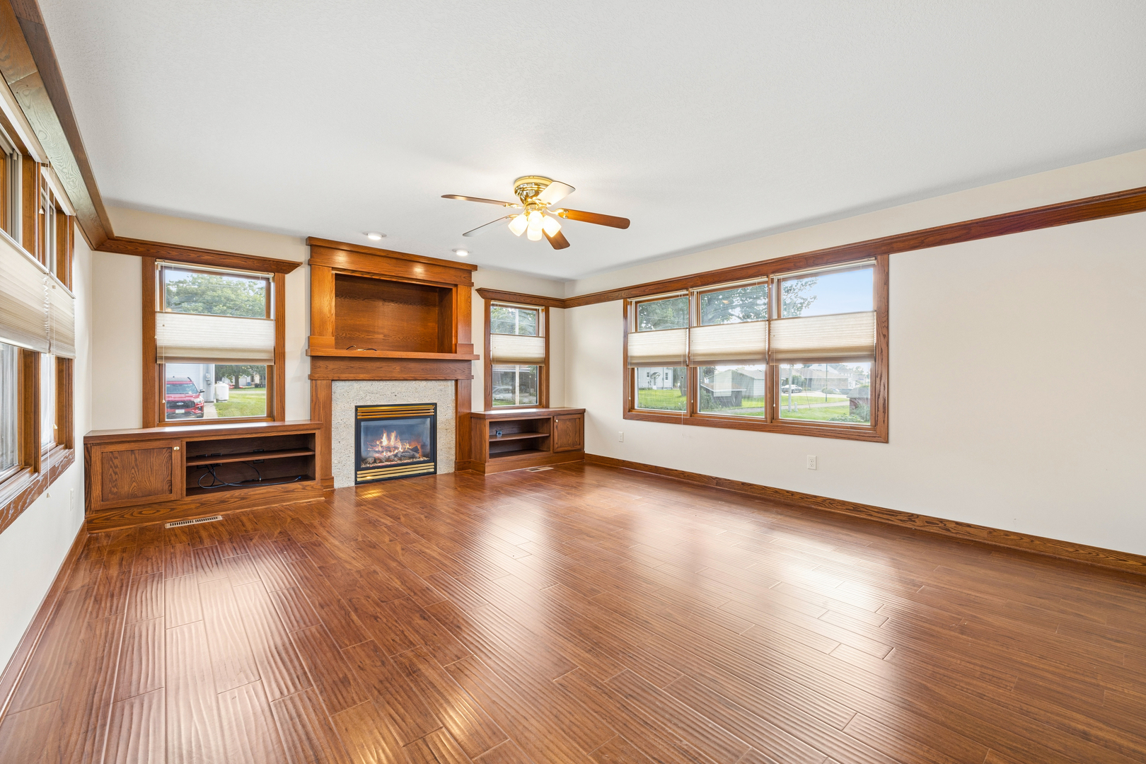 811 12th Street Property Photo 23