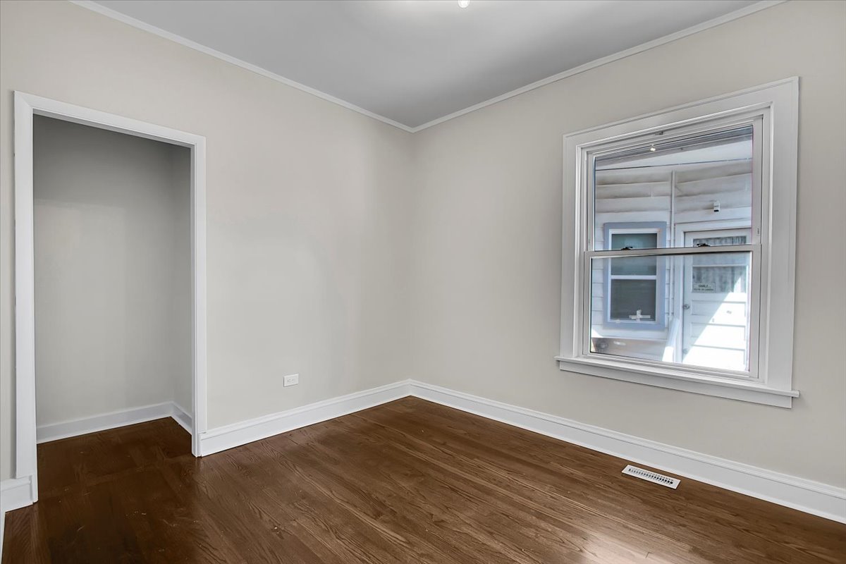 5729 S Campbell Avenue Property Photo 18