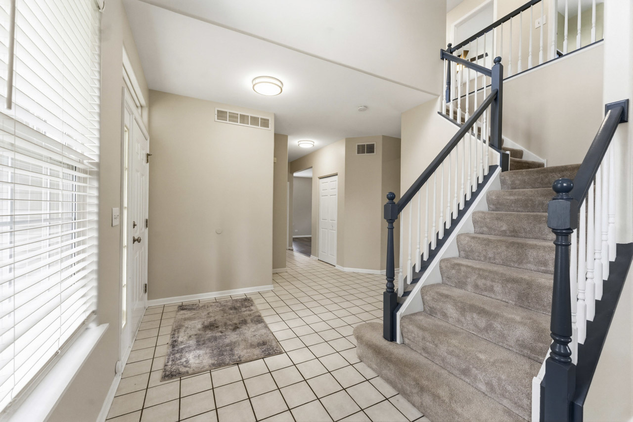 32804 Bending Creek Road Property Photo 3