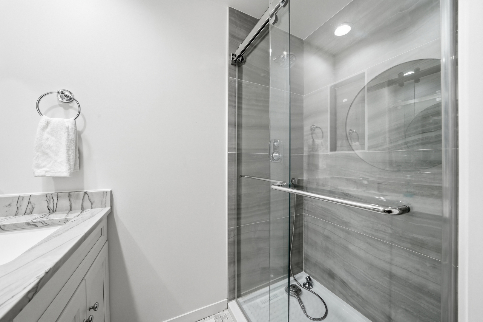439 North Avenue Property Photo 18