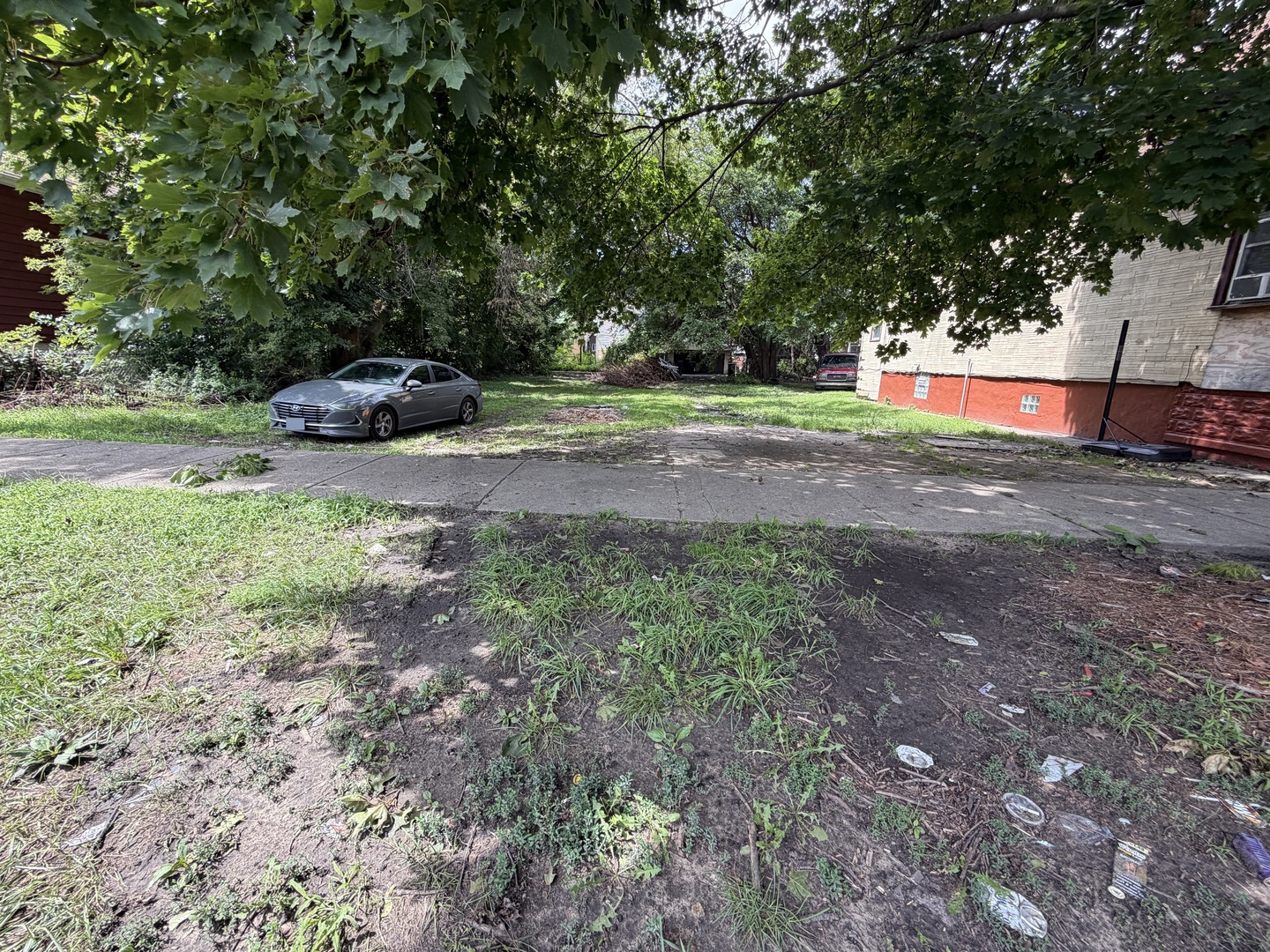 8222 S MANISTEE Avenue Property Photo 1