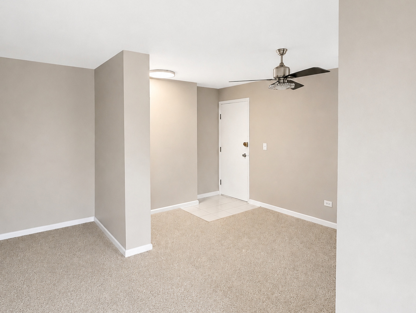 304 N Carter Street 101 Property Photo 5