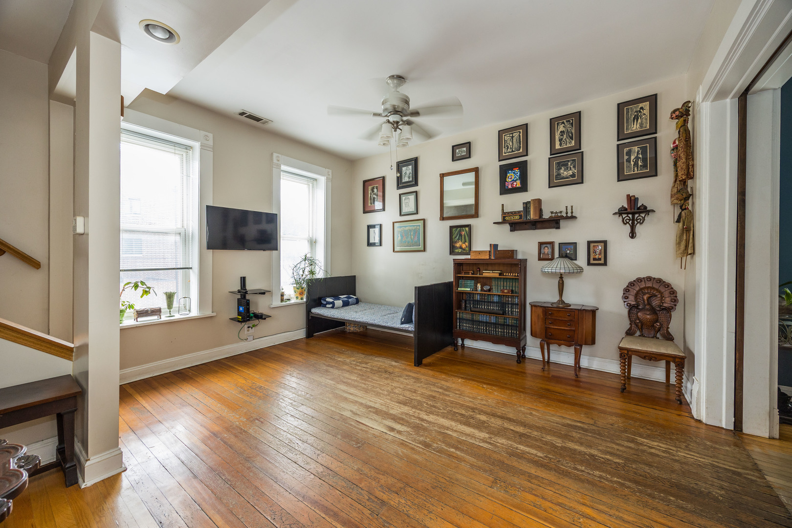 3008 N Clybourn Avenue Property Photo 4