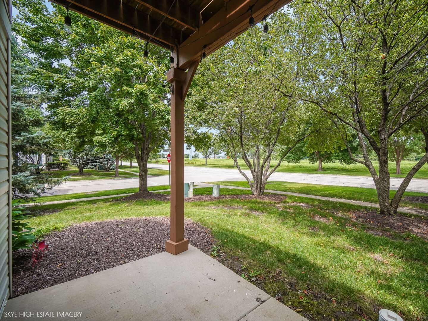 1901 W Crestview Circle 1901 Property Photo 22
