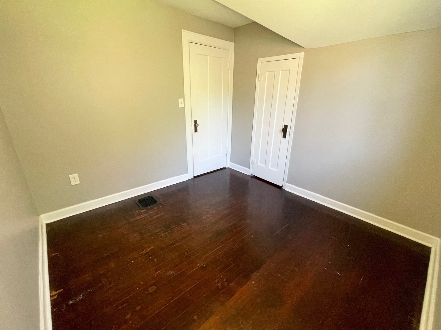 603 Mill Street B Property Photo 16
