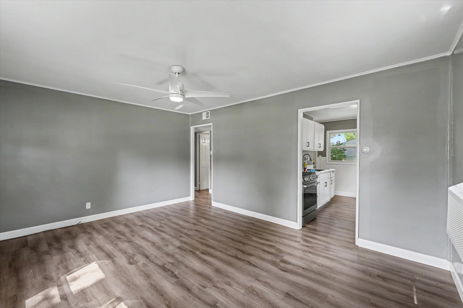 220 Arcadia Drive Property Photo 4