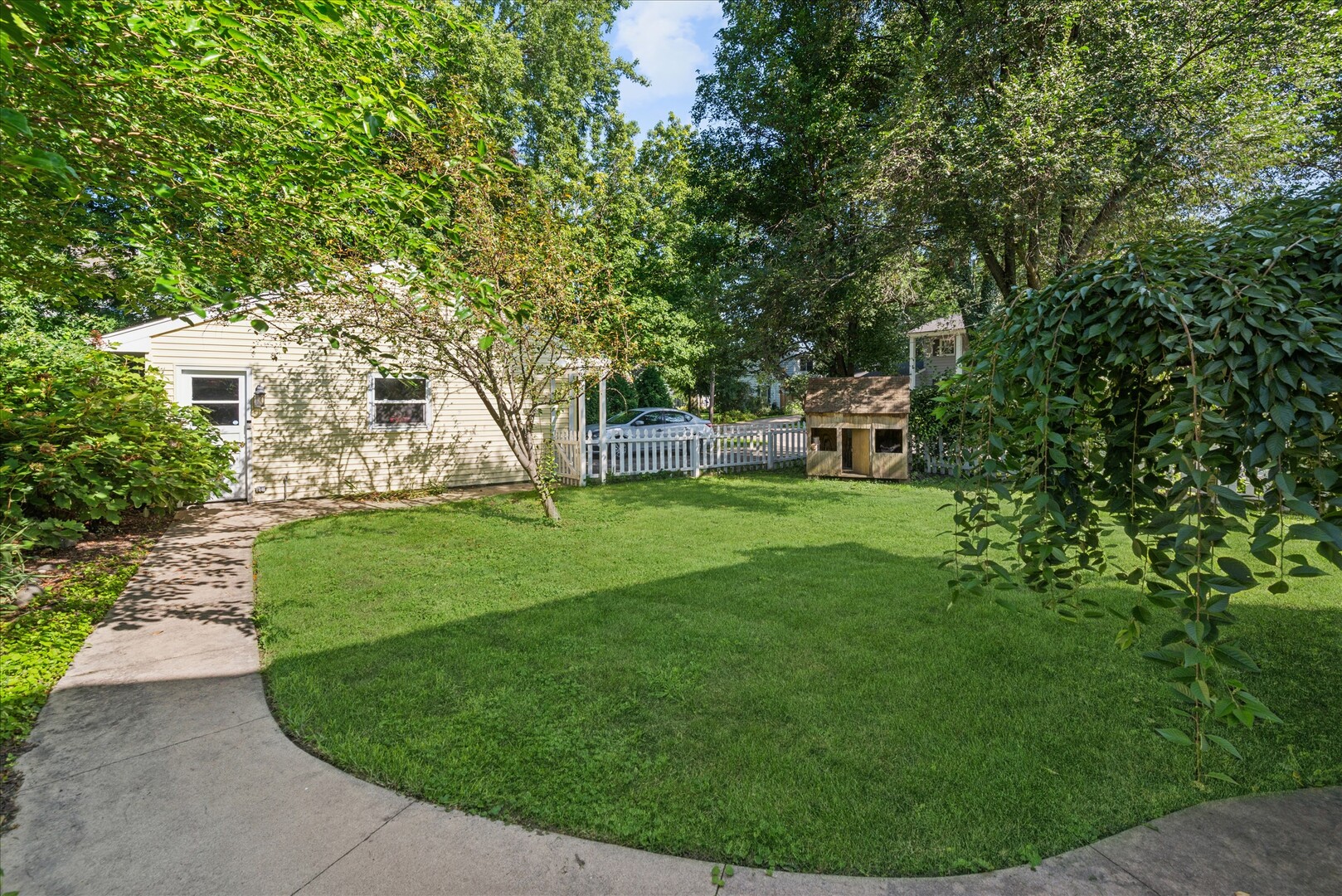 83 N Park Boulevard Property Photo 30