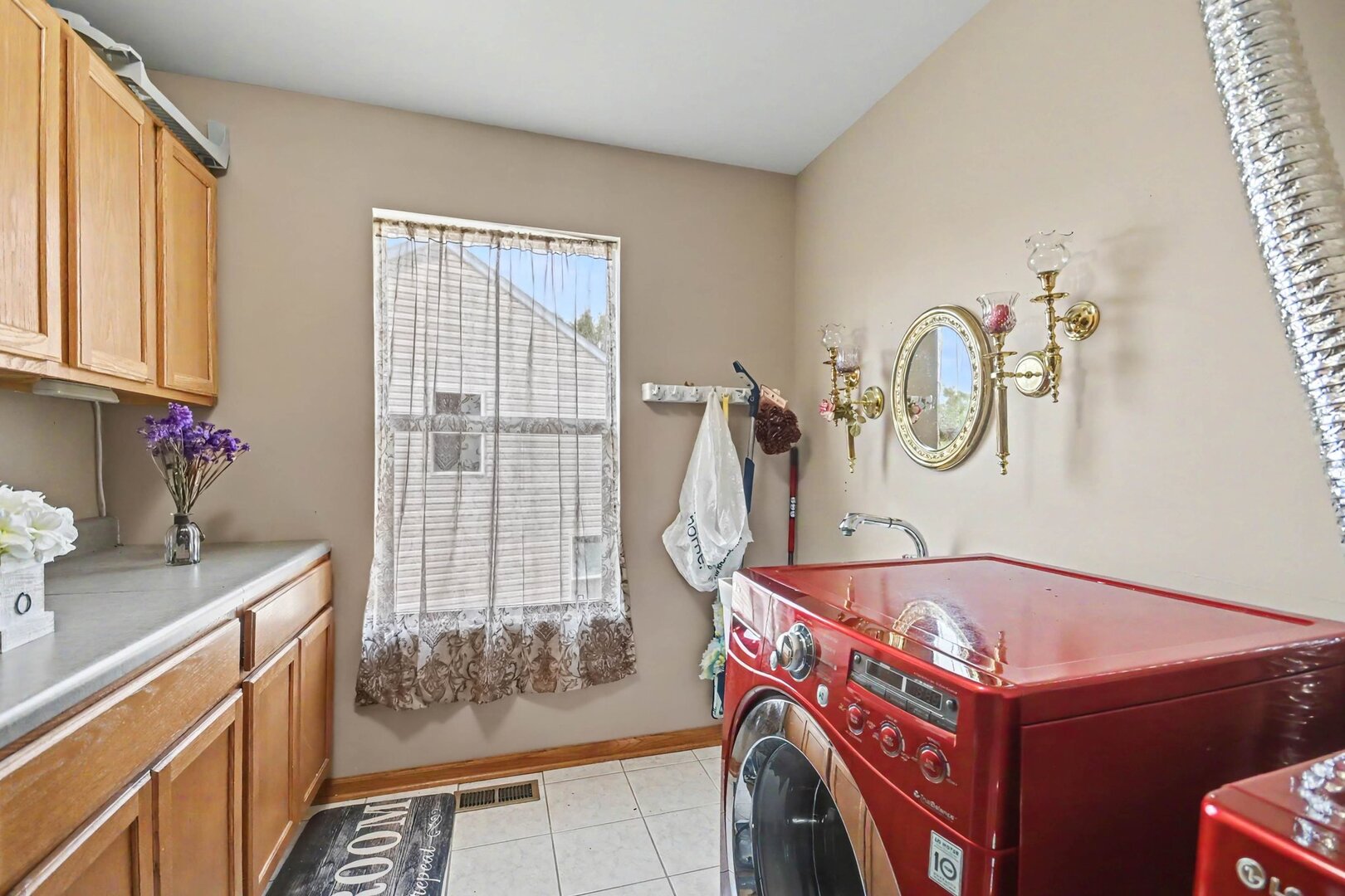 1402 Fitzer Drive Property Photo 25