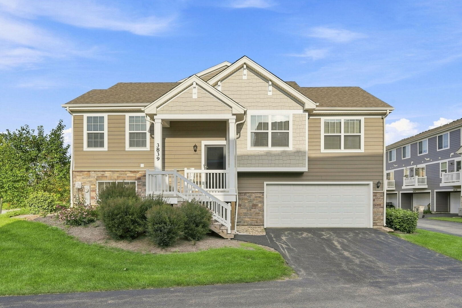 3839 Honeysuckle Lane Property Photo 1