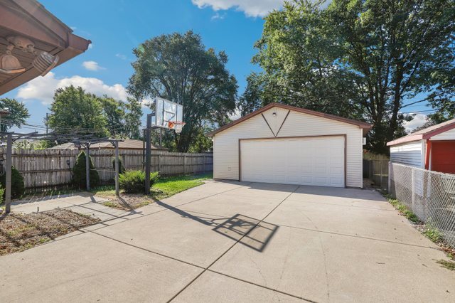 4039 W 90th Place Property Photo 14