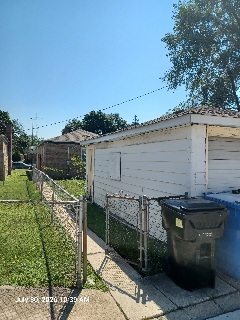 10736 S King Drive Property Photo 2