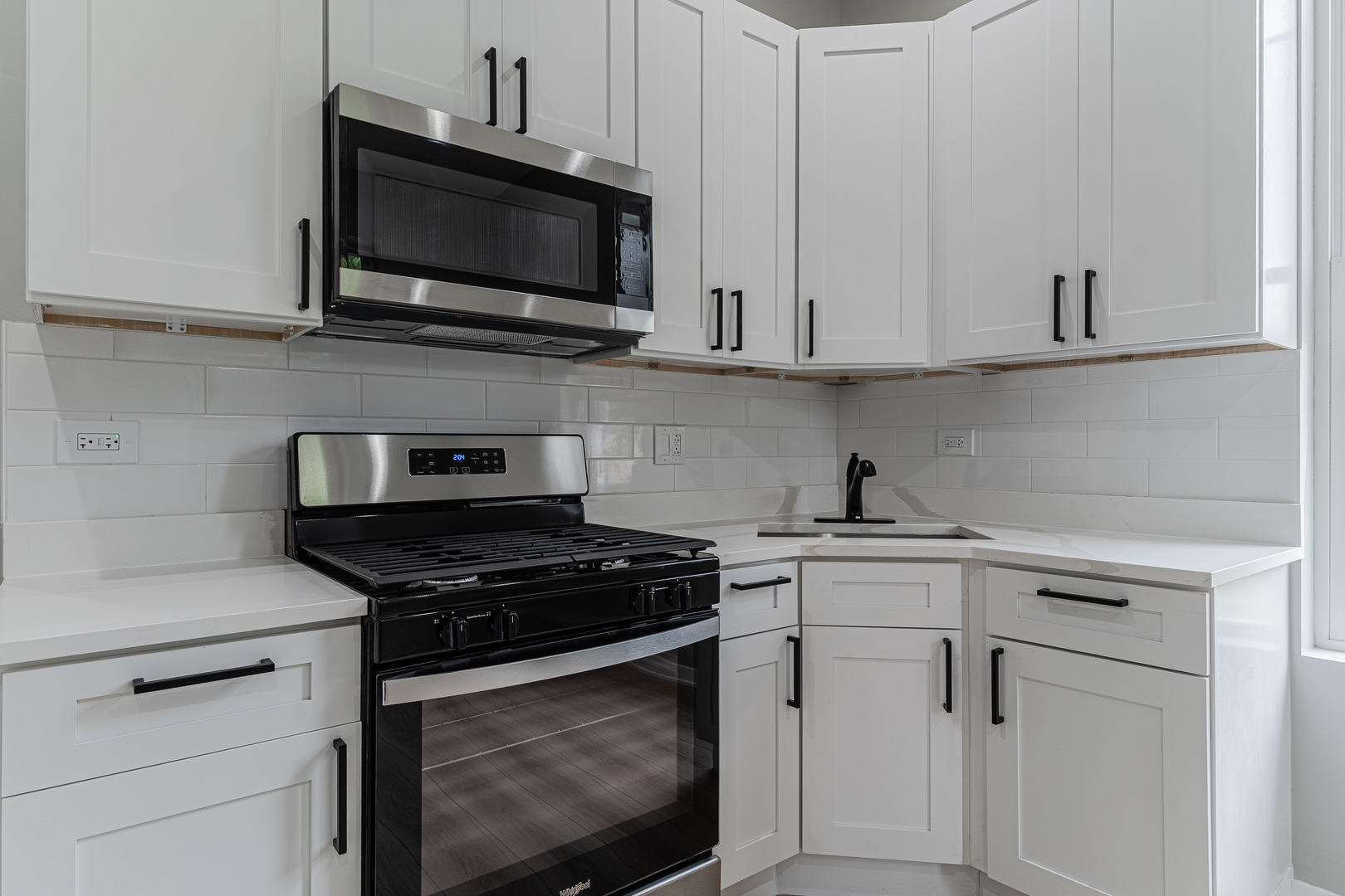 1442 S Springfield Avenue Property Photo 11