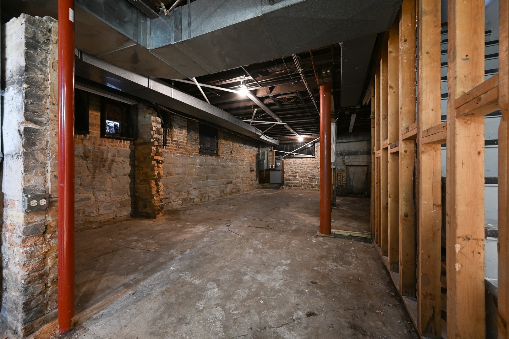 849 N Dearborn Street Property Photo 17