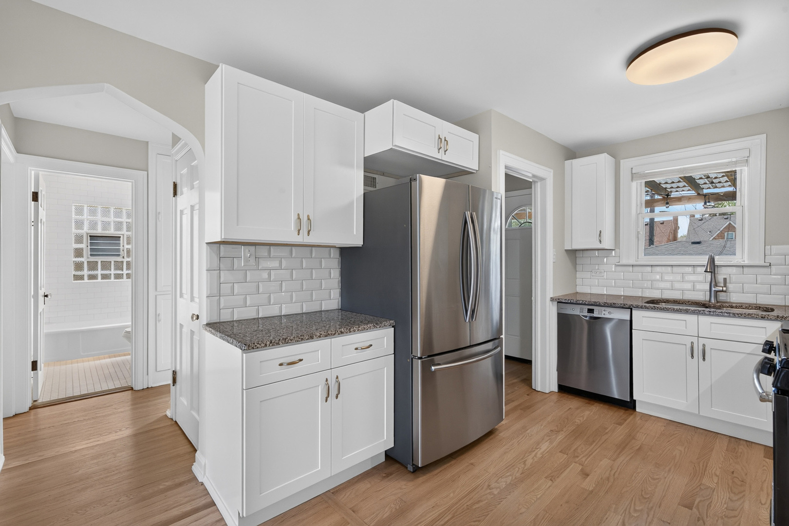 12739887 Property Photo 11