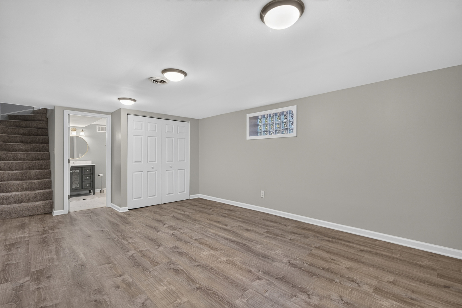12739887 Property Photo 18